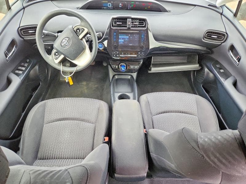 2017 TOYOTA PRIUS TWO 8