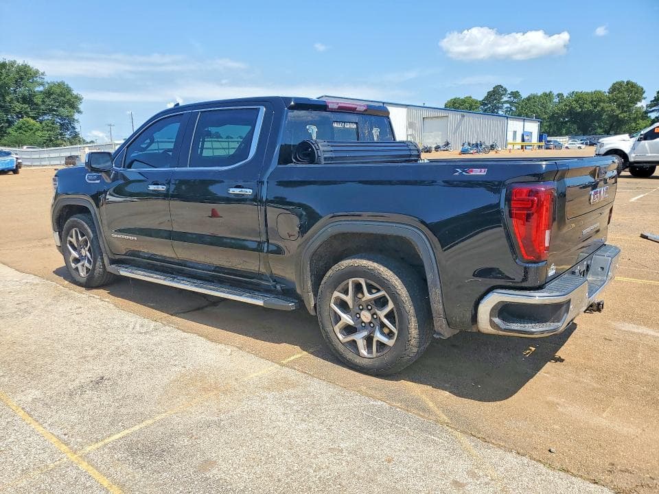 2022 GMC SIERRA K1500 SLT 2