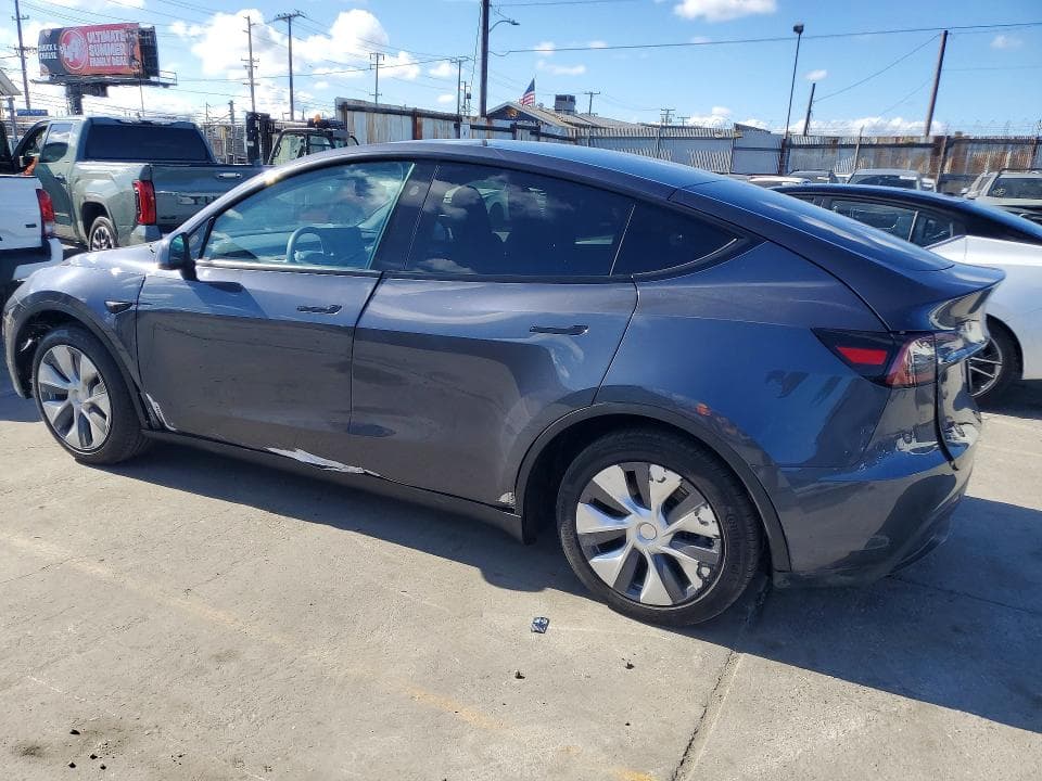 2023 TESLA MODEL Y 3