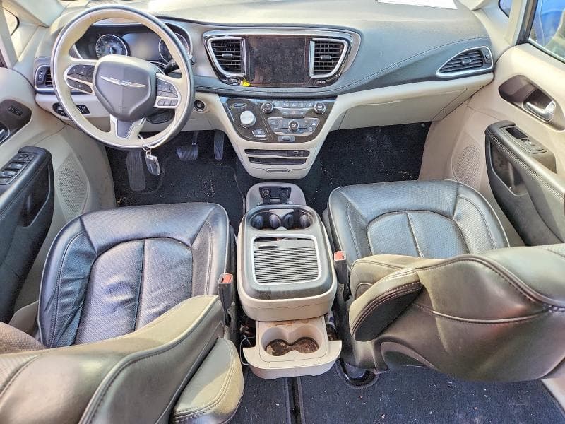 2018 CHRYSLER PACIFICA LIMITED 8