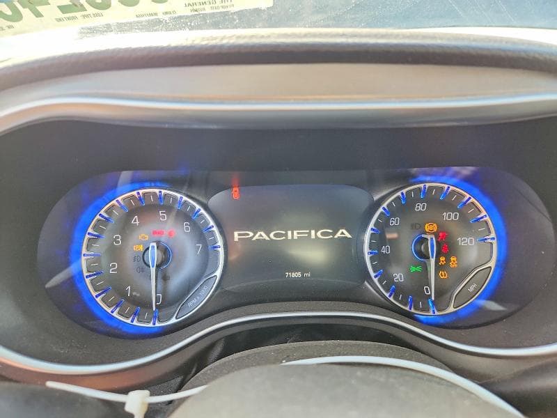 2018 CHRYSLER PACIFICA LIMITED 9