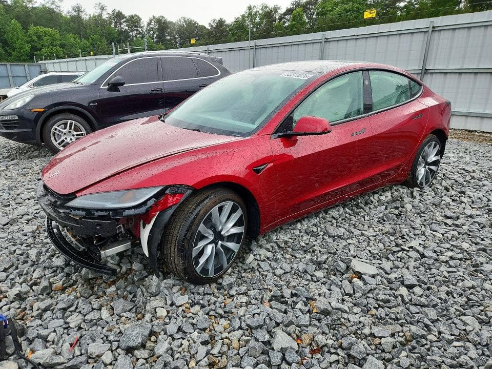 2025 TESLA MODEL 3 1