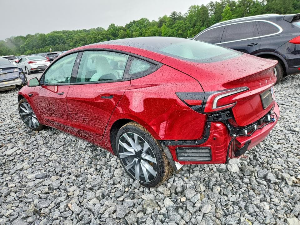 2025 TESLA MODEL 3 2