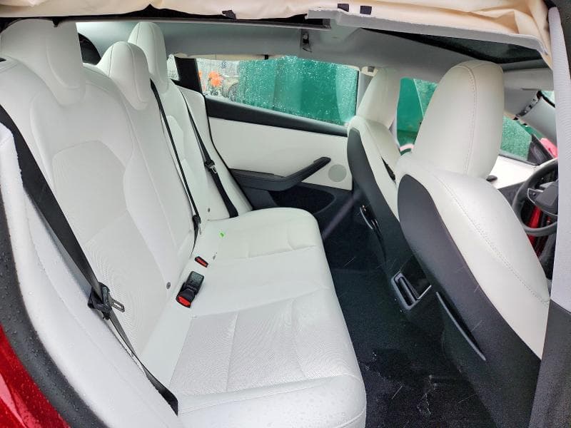 2025 TESLA MODEL 3 10