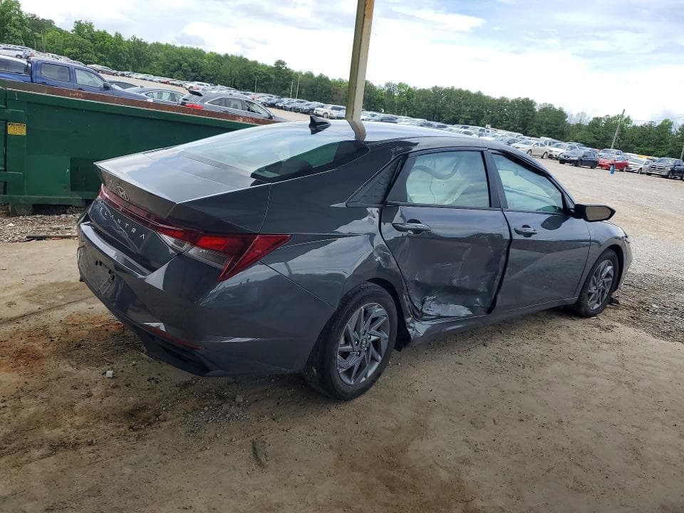 2024 HYUNDAI ELANTRA SEL 3