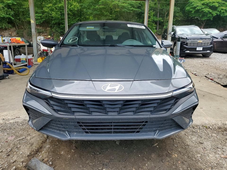 2024 HYUNDAI ELANTRA SEL 5