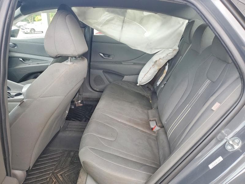 2024 HYUNDAI ELANTRA SEL 10