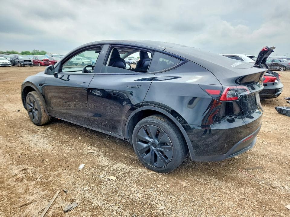 2024 TESLA MODEL Y 2