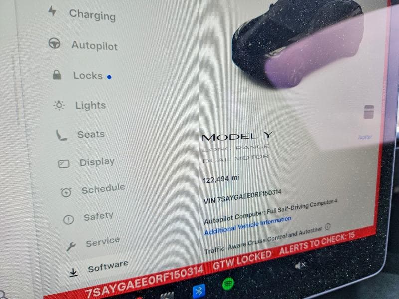 2024 TESLA MODEL Y 9