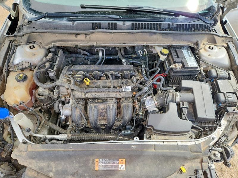 2016 FORD FUSION SE 11
