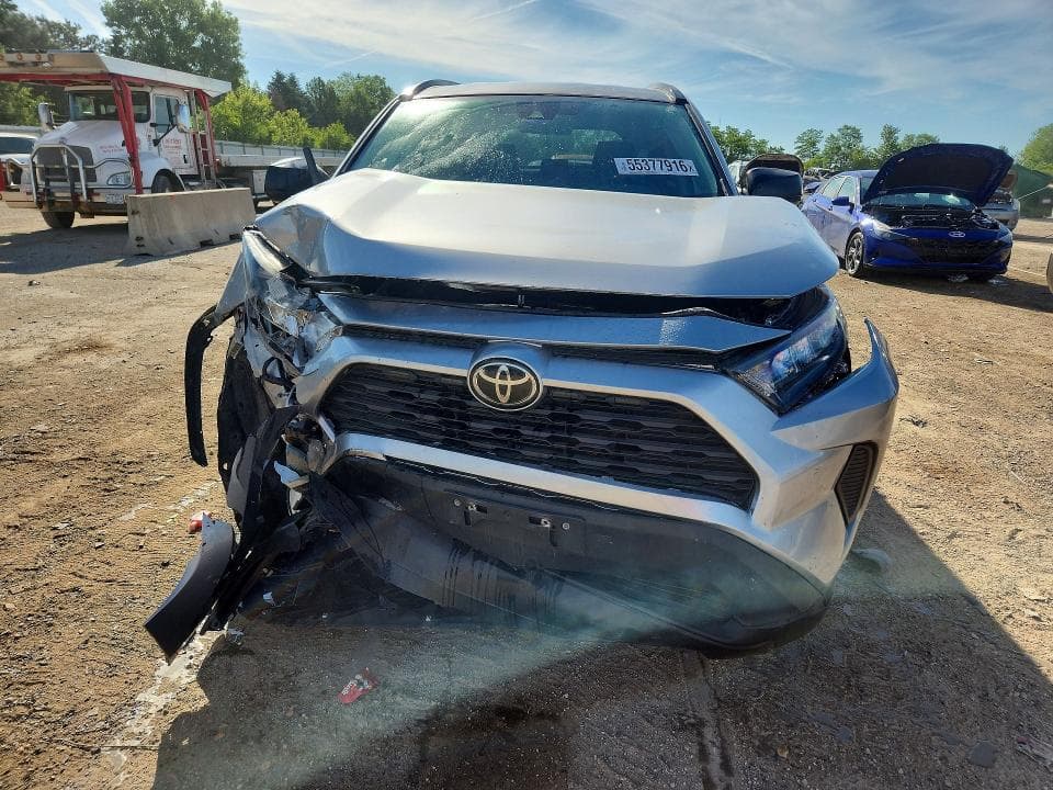 2019 TOYOTA RAV4 LE 5