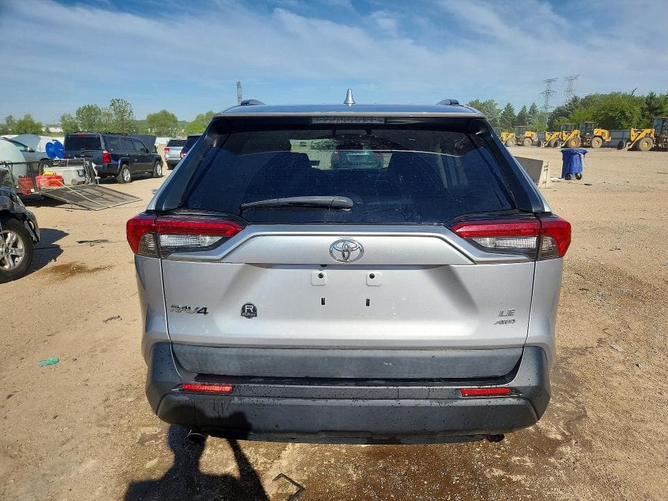 2019 TOYOTA RAV4 LE 6