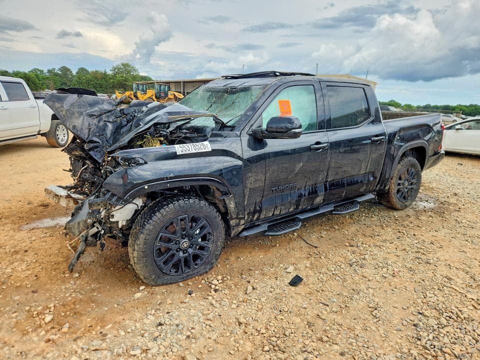 2026 TOYOTA TUNDRA LIMITED - 1