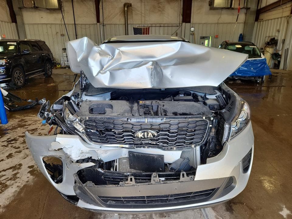 2019 KIA SORENTO L 5