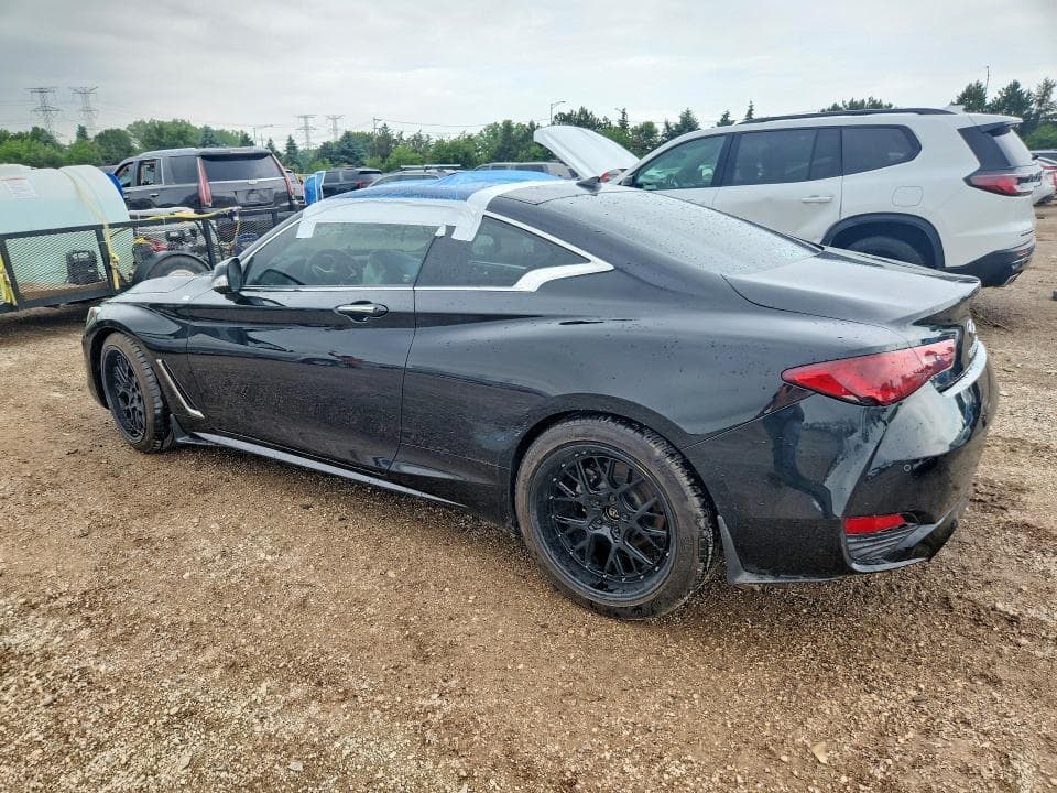 2022 INFINITI Q60 LUXE 2