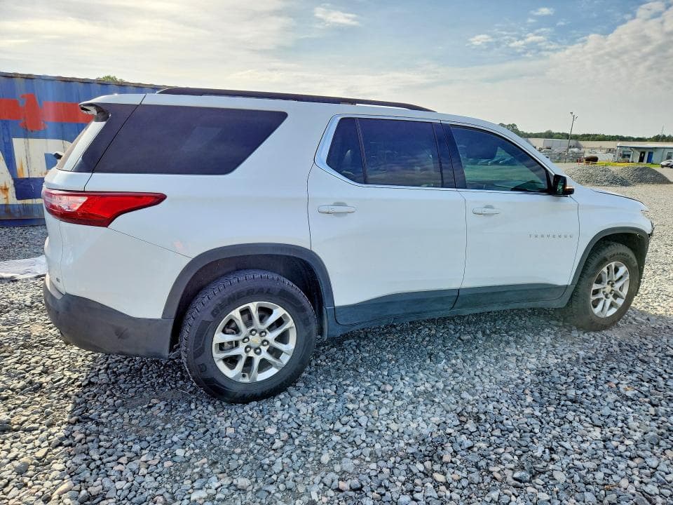 2020 CHEVROLET TRAVERSE LT 3