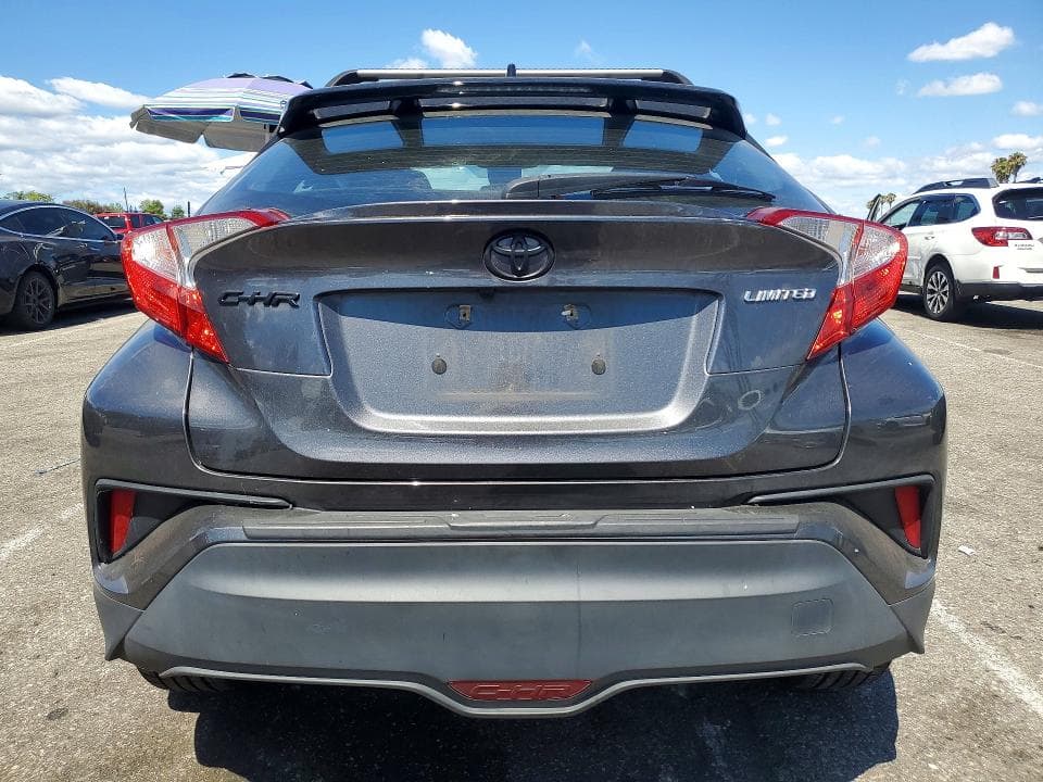 2021 TOYOTA C-HR LIMITED 6