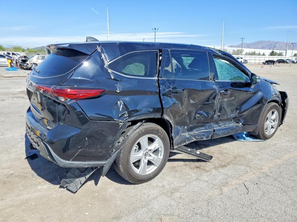 2022 TOYOTA HIGHLANDER L 3