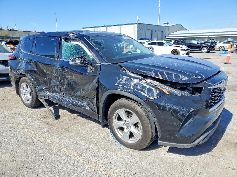 2022 TOYOTA HIGHLANDER L 4