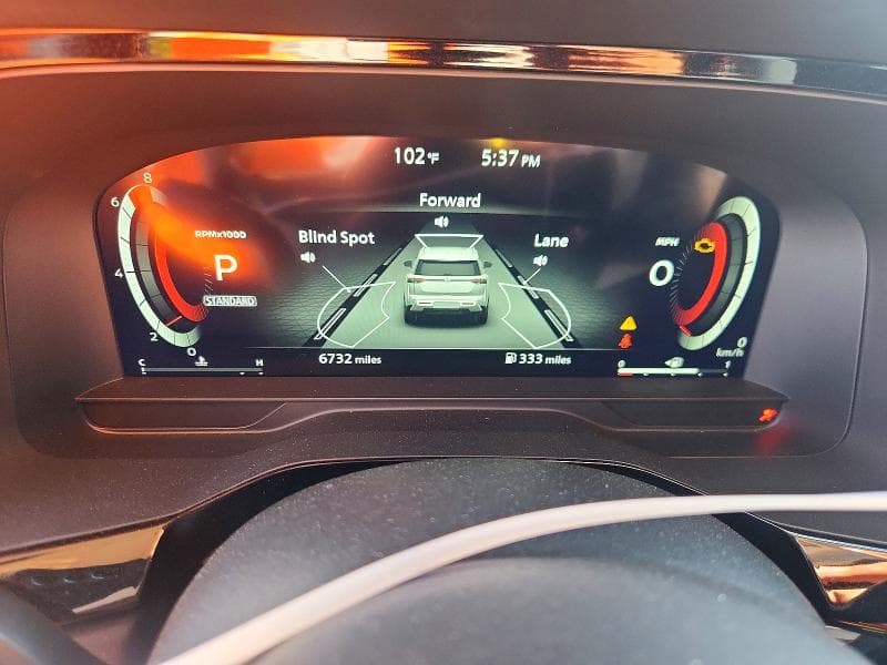 2025 NISSAN PATHFINDER PLATINUM 9
