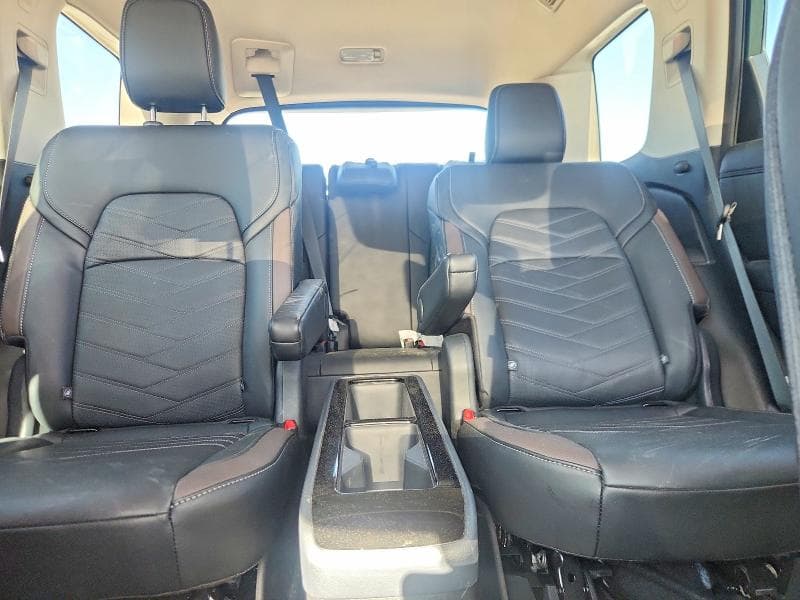 2025 NISSAN PATHFINDER PLATINUM 10