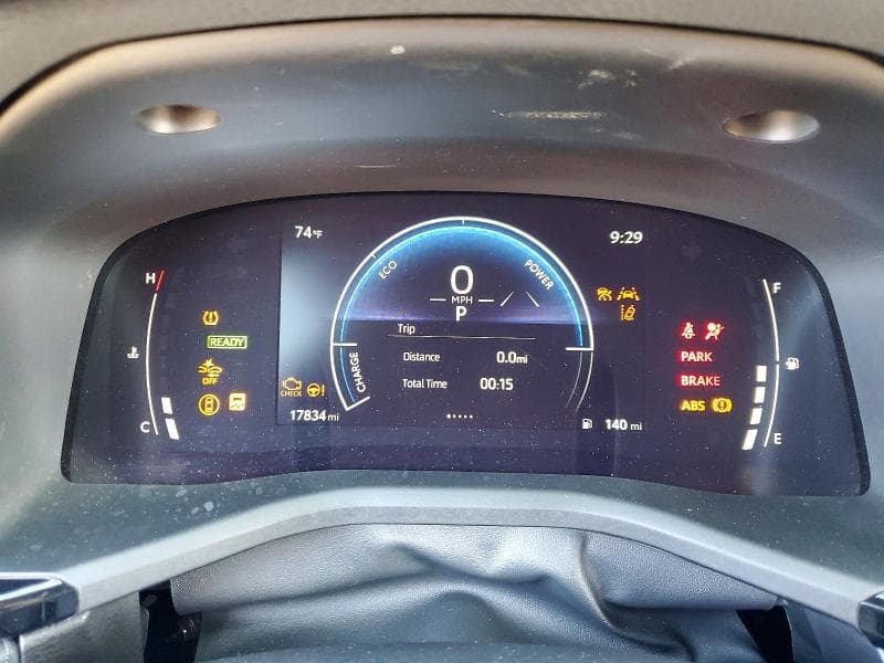 2025 TOYOTA CAMRY SE 9