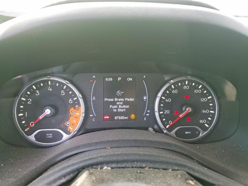 2018 JEEP RENEGADE LATITUDE 9
