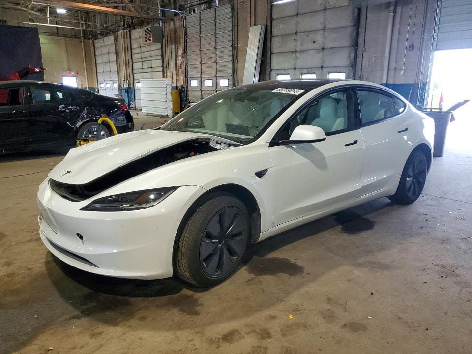 2026 TESLA MODEL 3 1