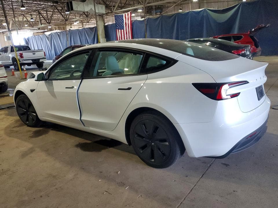 2026 TESLA MODEL 3 2