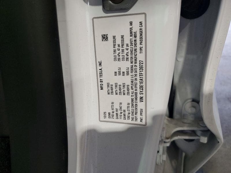 2026 TESLA MODEL 3 13