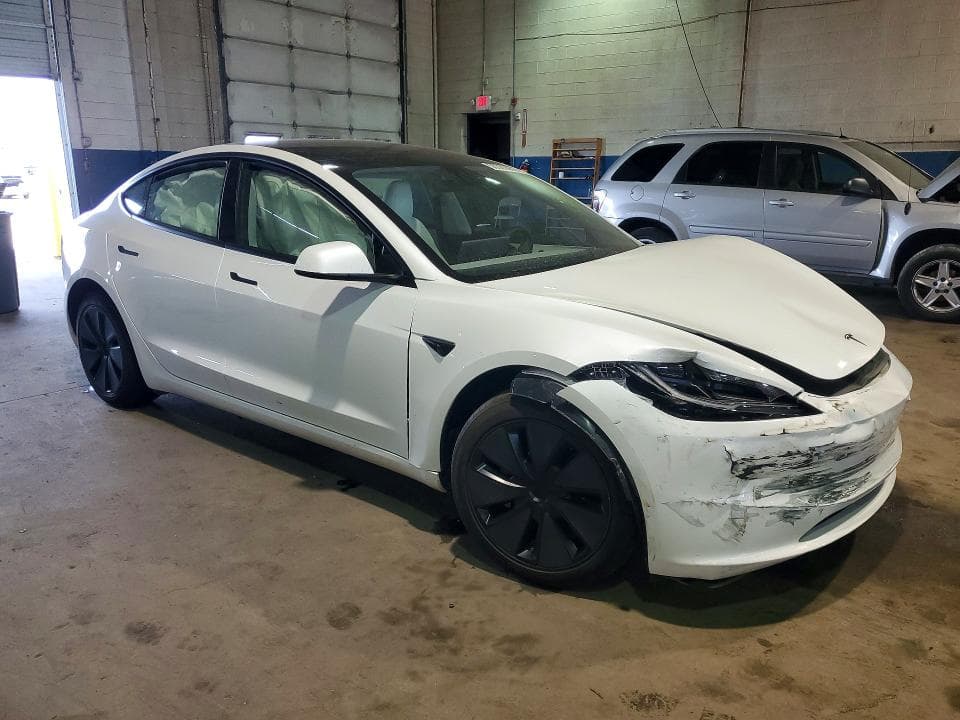 2026 TESLA MODEL 3 4