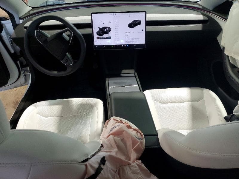 2026 TESLA MODEL 3 8