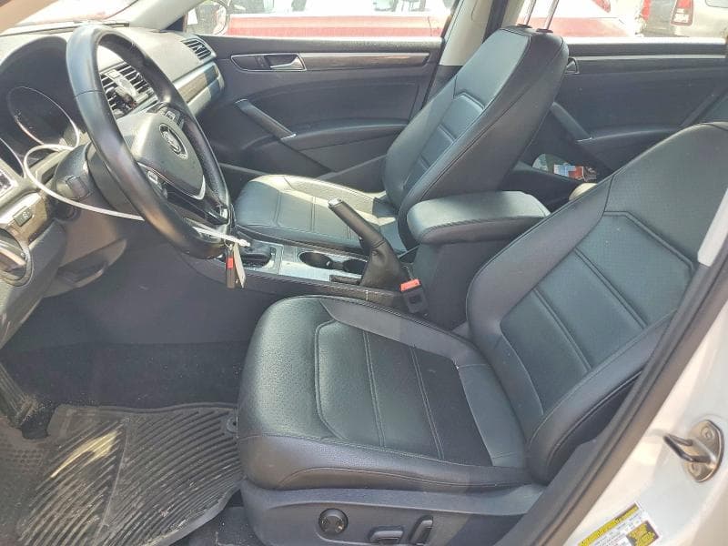 2017 VOLKSWAGEN PASSAT SE 7