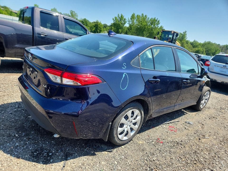 2025 TOYOTA COROLLA LE 3