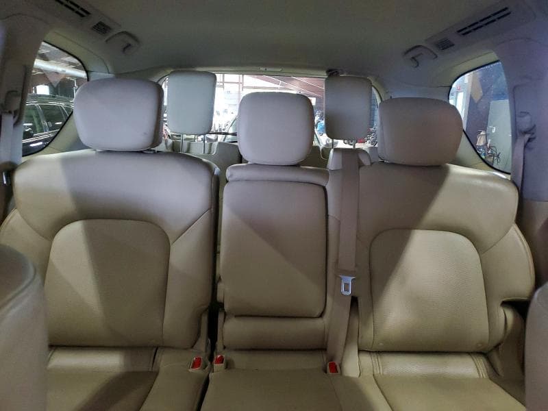2017 INFINITI QX80 11