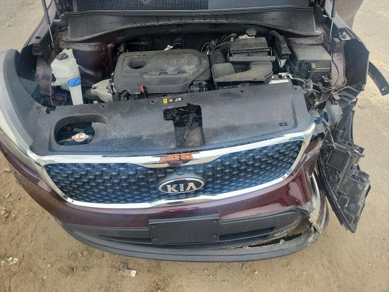 2017 KIA SORENTO LX 11
