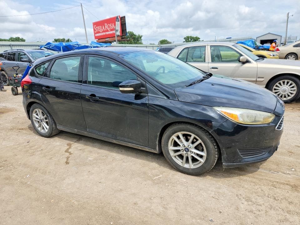 2016 FORD FOCUS SE 4