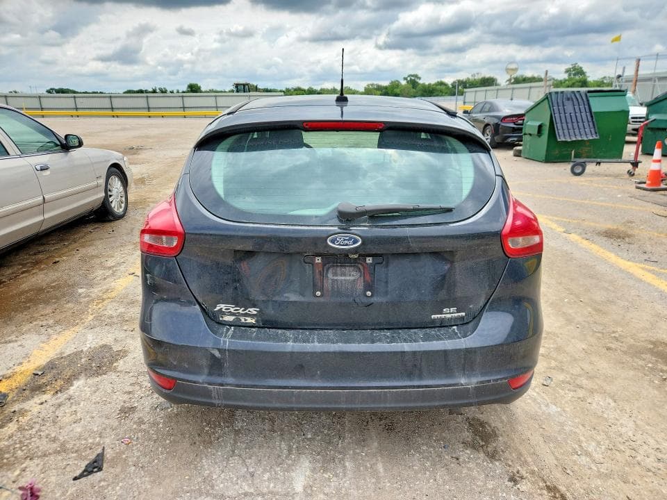 2016 FORD FOCUS SE 6