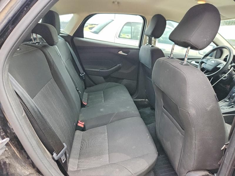 2016 FORD FOCUS SE 10
