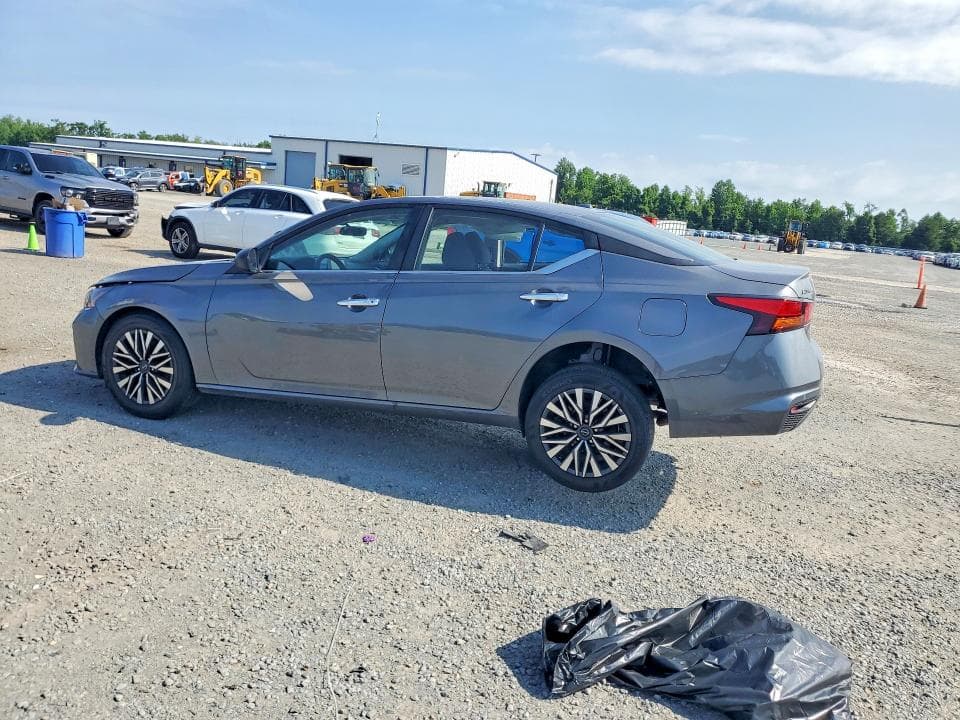 2025 NISSAN ALTIMA SV 2