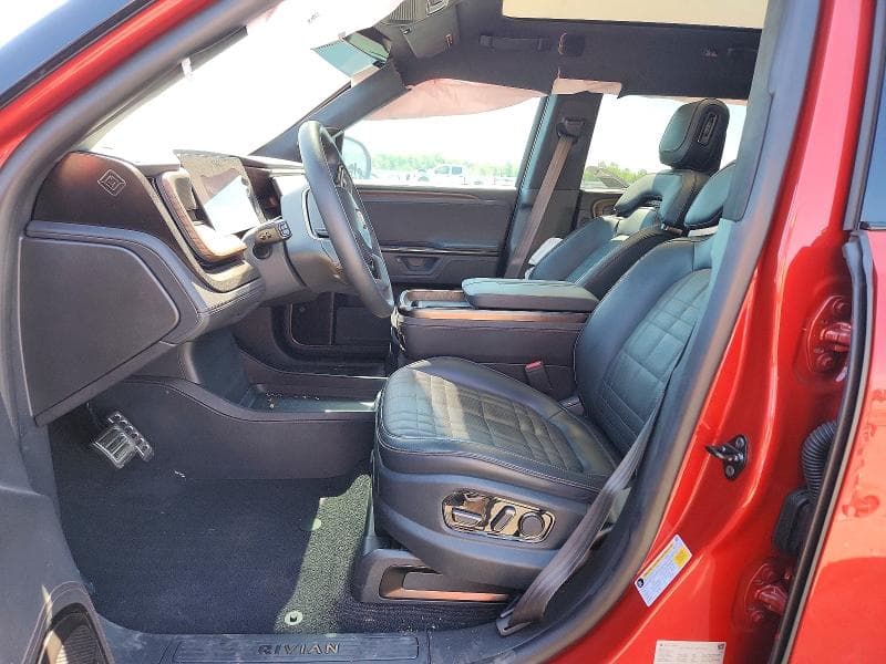 2025 RIVIAN R1S PREMIUM 7