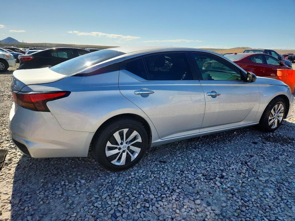 2024 NISSAN ALTIMA S 3