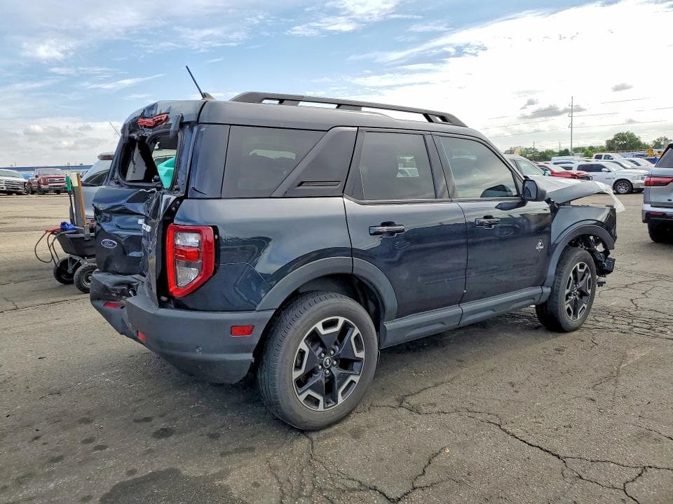 2023 FORD BRONCO SPORT OUTER BANKS 3