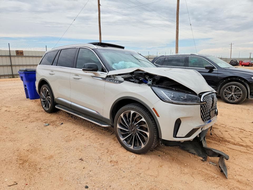 2025 LINCOLN AVIATOR RESERVE 4
