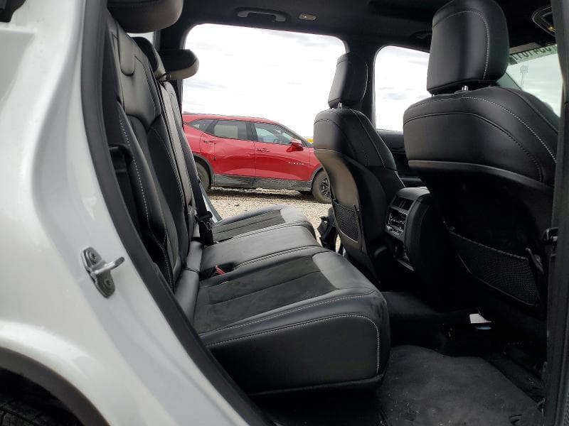 2025 JEEP GRAND CHEROKEE LAREDO 11