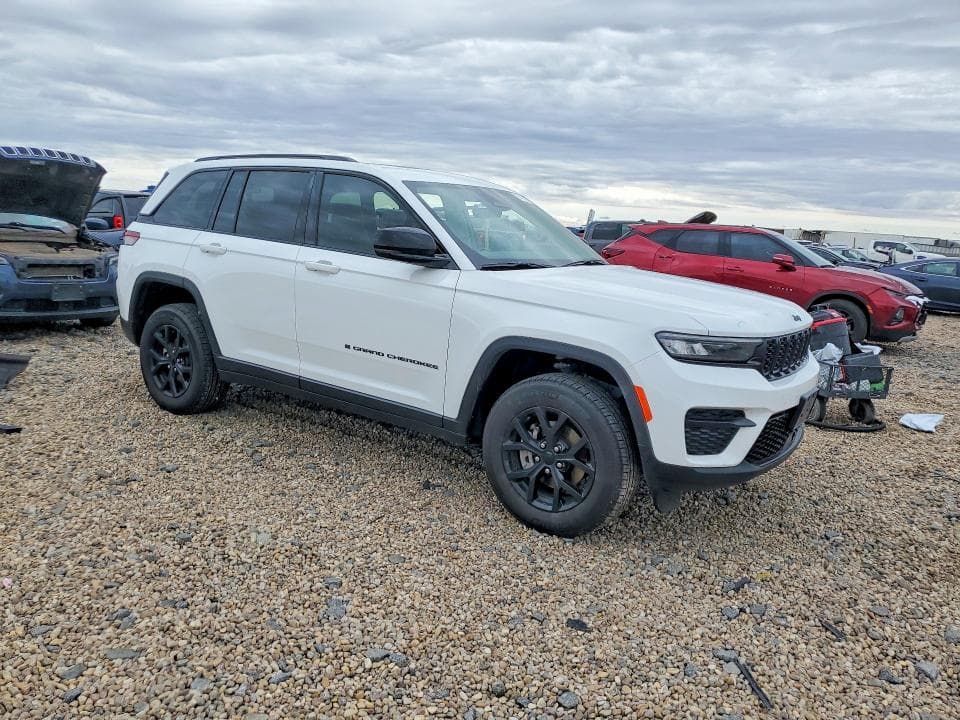 2025 JEEP GRAND CHEROKEE LAREDO 4
