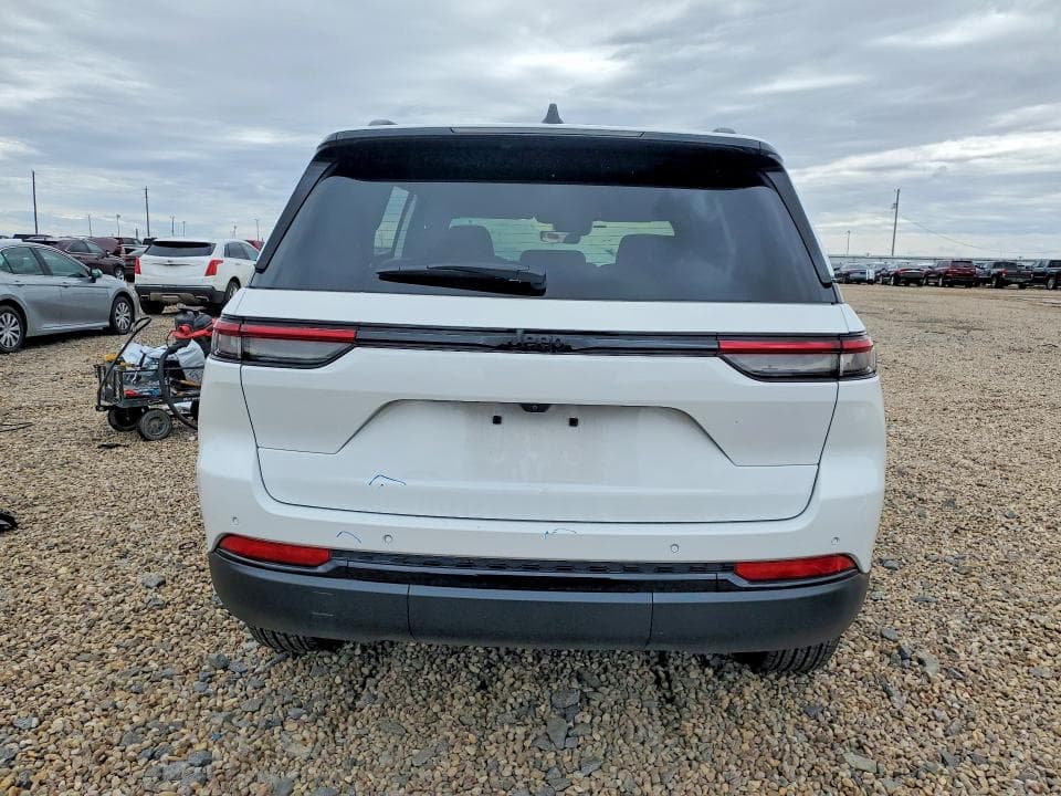 2025 JEEP GRAND CHEROKEE LAREDO 6