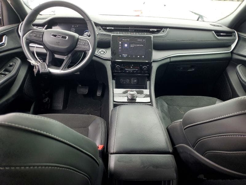2025 JEEP GRAND CHEROKEE LAREDO 8