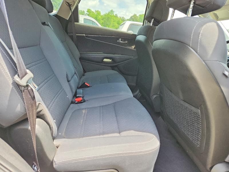 2017 KIA SORENTO LX LX 11