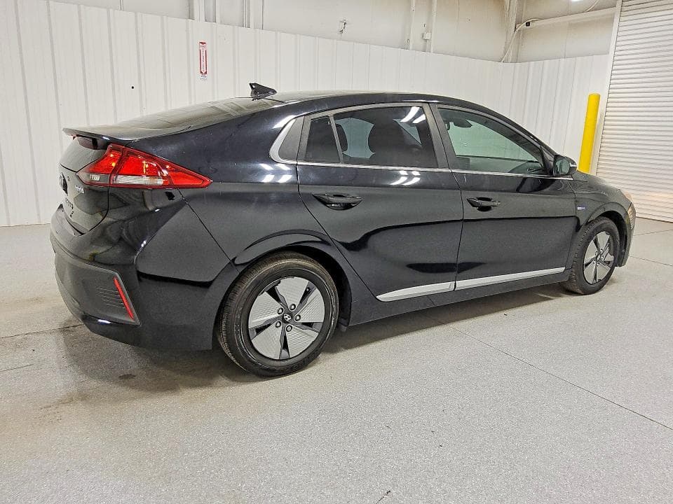 2020 HYUNDAI IONIQ SE 3